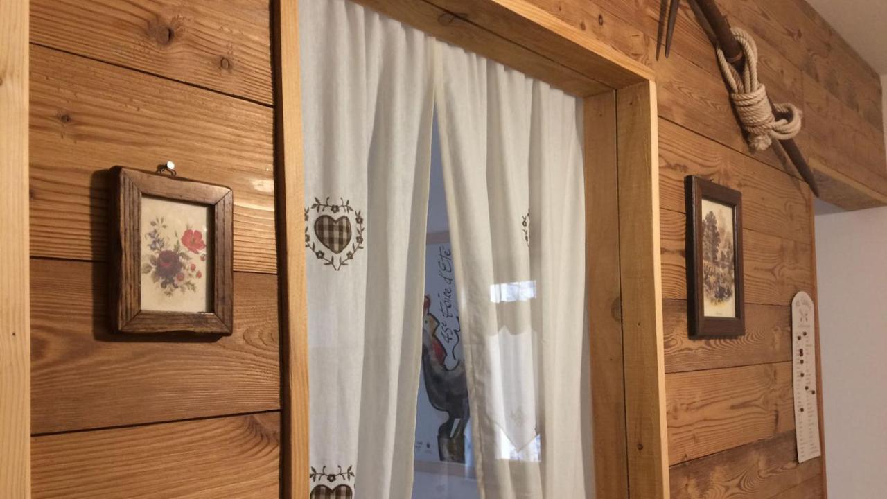 Le Joli Coin Du Passage Appartement Aosta Buitenkant foto