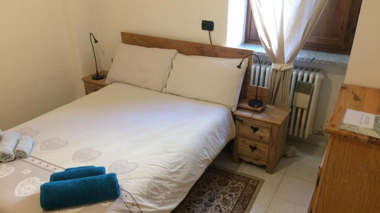 Le Joli Coin Du Passage Appartement Aosta Buitenkant foto